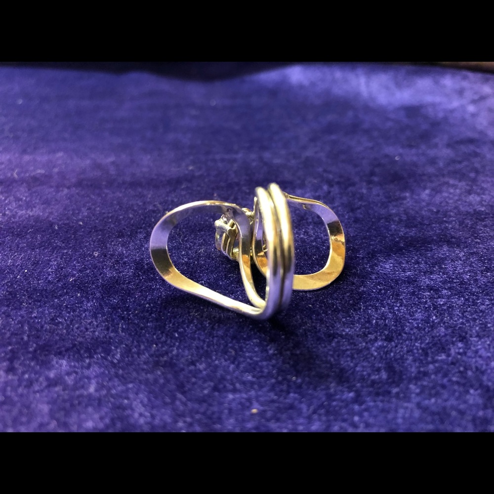 Silver ring with mystic Rainbow topaz stone